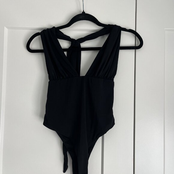 Princess Polly Tops - Princess Polly Black Plunge Halter Bodysuit Deep V Neck Long Sleeve NWT Size 6